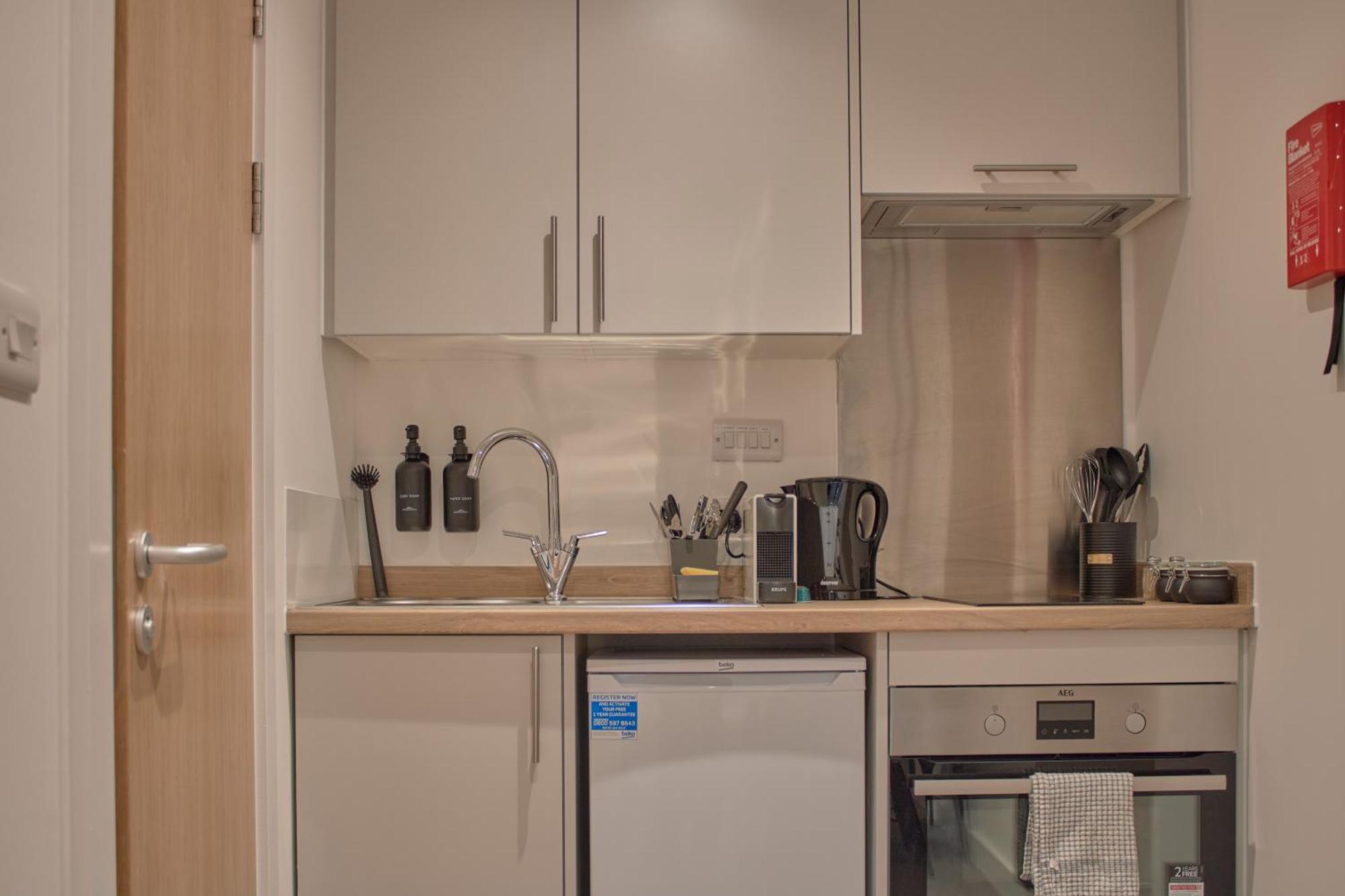 7 Redcross Street Apartment Бристол Екстериор снимка